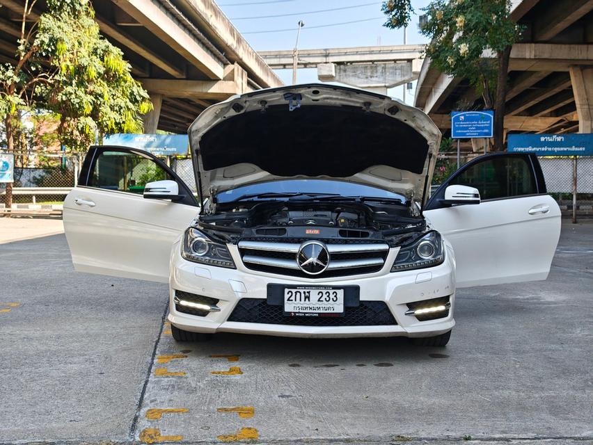 ขายรถ Benz C180 Coupe Amg   ปี 2012 สีขาว เกียร์ออโต้ 15