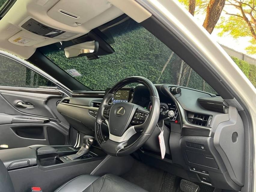 LEXUS ES300h Grand Luxury Hybrid Sunroof ปี2019 รถสวยมือสอง 8