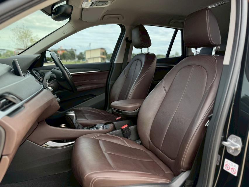 BMW X1 (F48) Wagon 4dr sDrive18d xLine Steptronic 8sp FWD 2.0DTi Y 2020. สีดำ  17