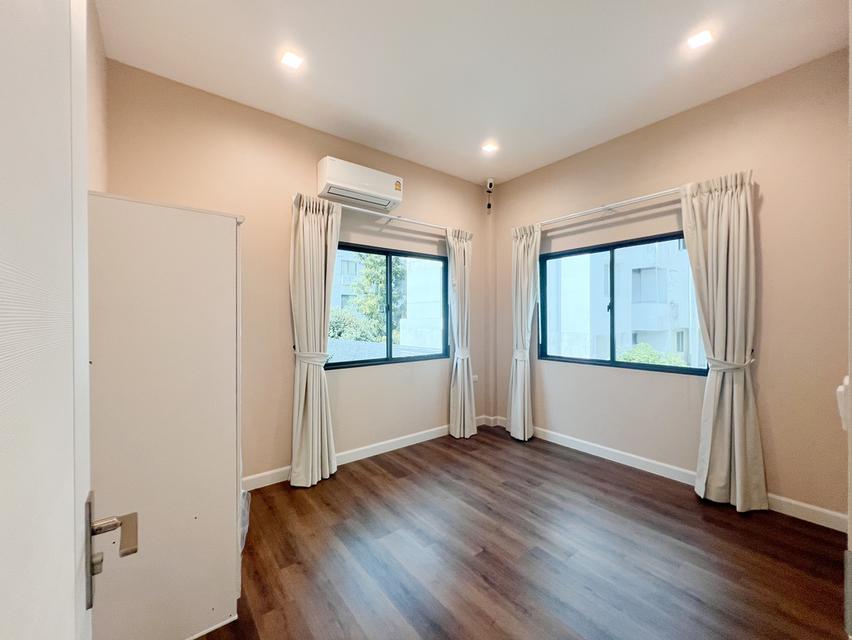 ขาย ให้เช่า บ้านเดี่ยว 4 ห้องนอน บางกอก บูเลอวาร์ด ดอนเมือง แจ้งวัฒนะ 9