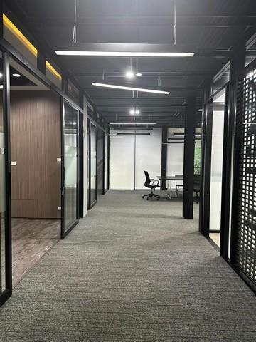 ให้เช่าอาคารสำนักงาน ซอยลาซาล 41 พร้อมที่จอดรถ บรรยายกาศร่มรื่น มีศาลาริมคลอง ใกล้ BTS แบริ่ง 8
