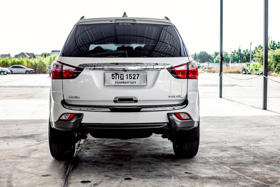 Isuzu Mu-X 3.0 DVD Navi สีขาว ปี 2015  5