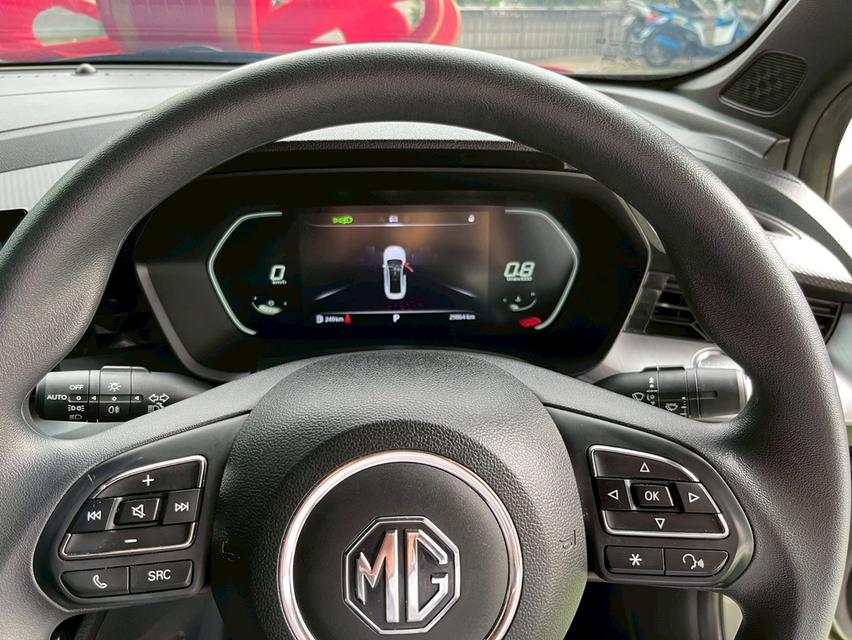 รุ่นพิเศษ! MG5 1.5 10th Anniversary ปี 2024 9