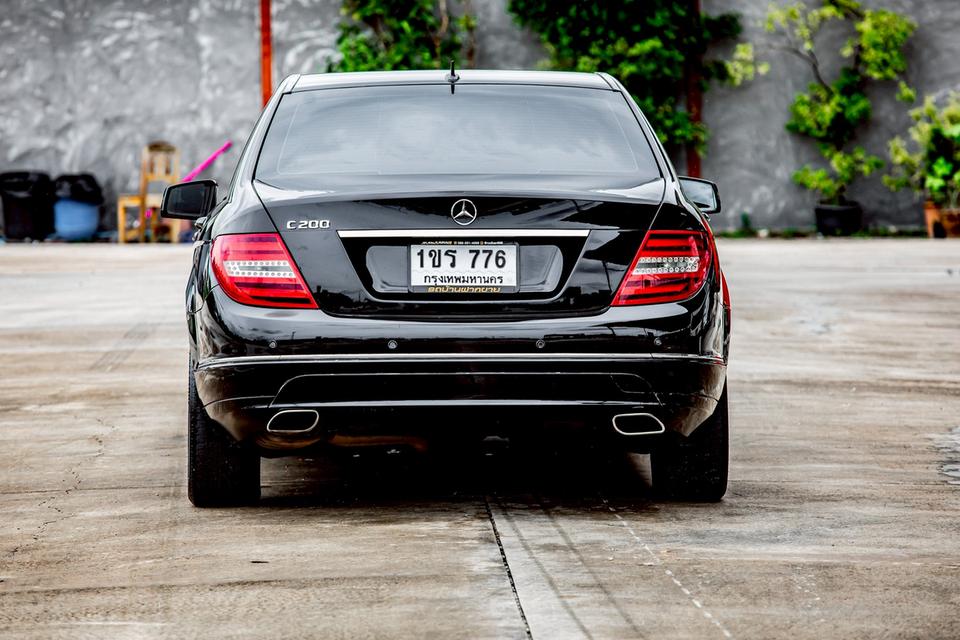 Benz C200 CGI BE สีดำ ปี 2014 มือเดียวป้ายแดง 7