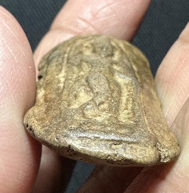 พระกำแพงลีลาเม็ดขนุน รูปที่ 8