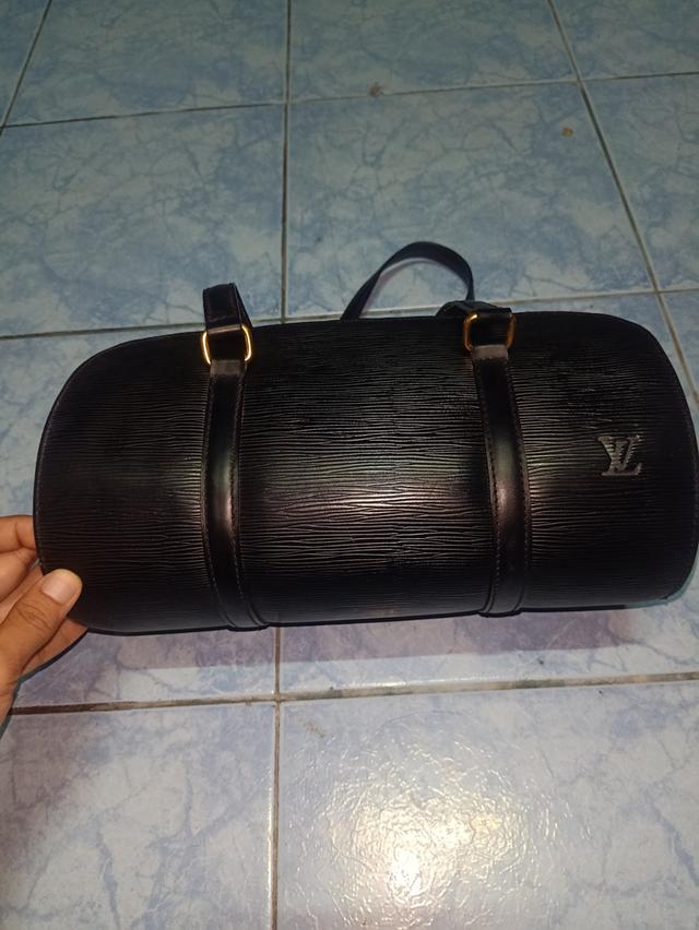 กระเป๋าแบรนด์เนม  หลุยส์