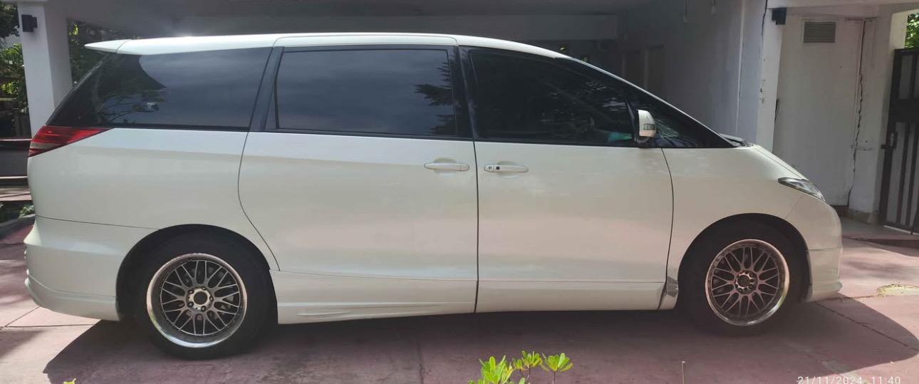 ขายด่วน Toyota Estima รถสวยไมล์น้อยพร้อมใช้ 2