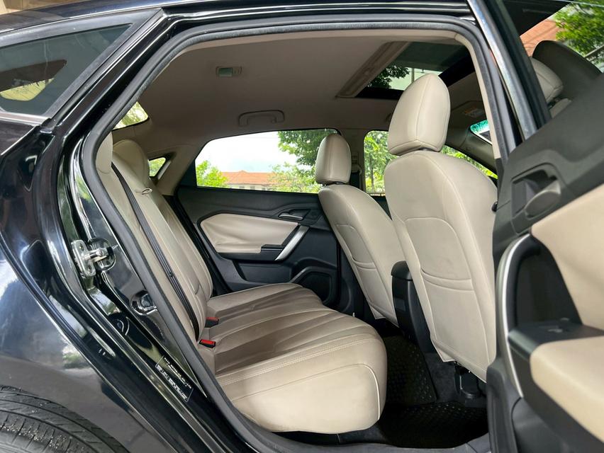 MG 5 1.5 X Sunroof AT ปี 2016 15