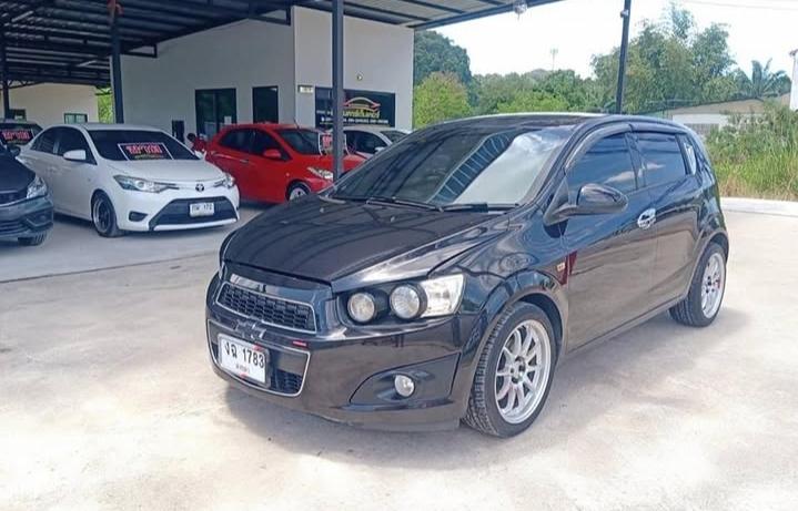 Chevrolet Sonic สีดำ 3