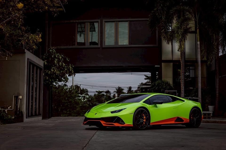 Lamborghini Huracán EVO AWD MY2021📆 ปีผลิต 2020 | 📍ราคาเพียง 19,900,000 บาทRenazzo Warranty ถึงวันที่ 01/02/2026 17