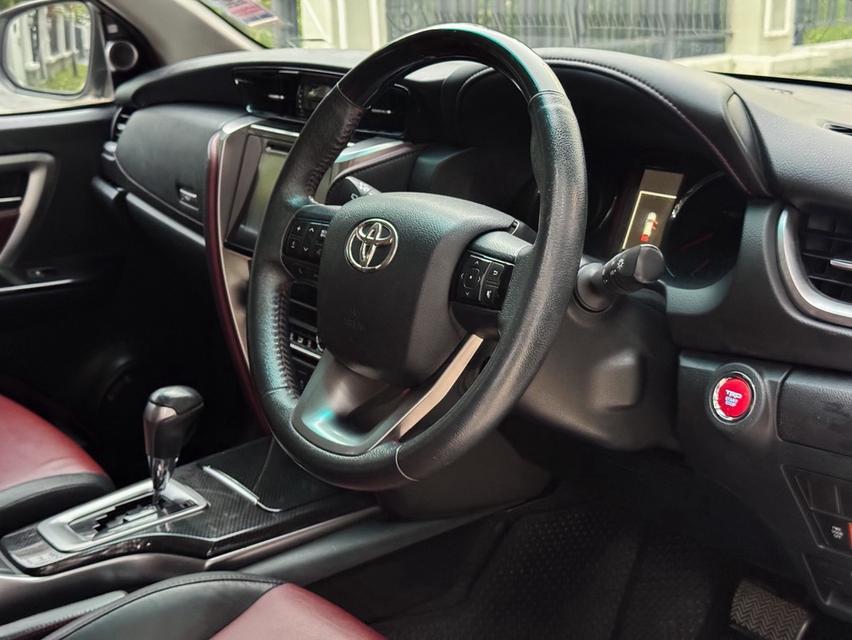 (แจ้งรหัสรถ AVA8247) ⭐️ TOYOTA FORTUNER TRD Sportivo 2.8V 2WD ปี 2016 ใช้งานน้อย รูปที่ 9