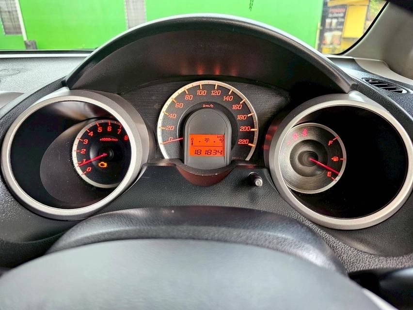 Honda Jazz GE 1.5V 2012 รูปที่ 18