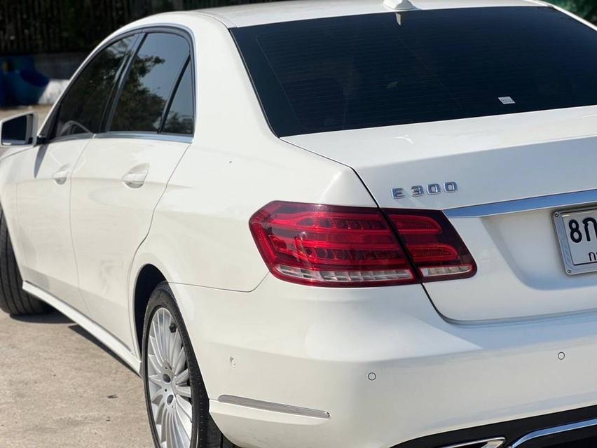 Benz E300 Bluetec Hybrid W212 ดีเซล 2014 รถหรูสมรรถนะเยี่ยม คุ้มเกินราคา  8