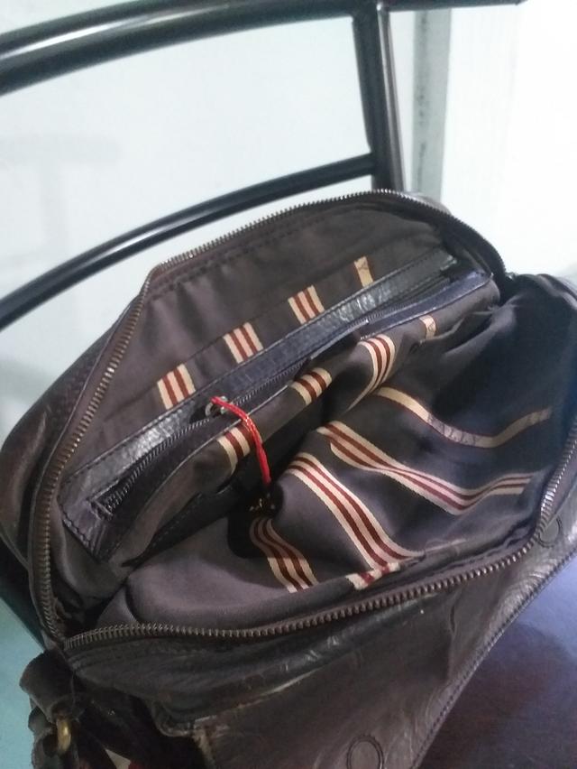 กระเป๋าสะพาย bally สีน้ำตาลมือสอง 4