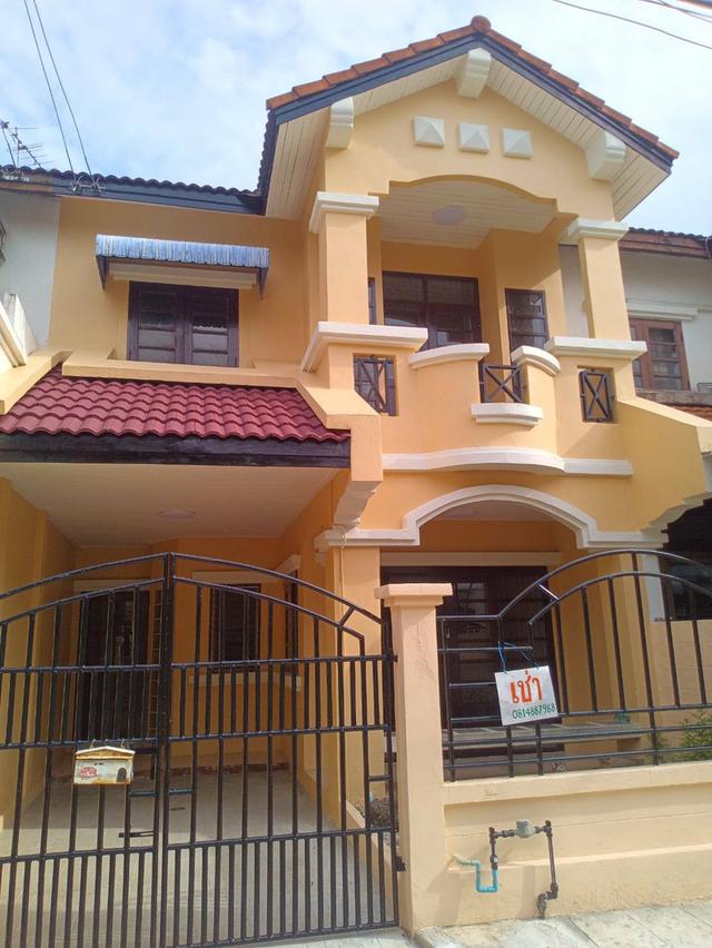 ขายบ้านทาวเฮาส์ เมืองเอกรังสิต ใกล้มหาวิยาลัยรังสิต ใกล้สถานีรถไฟฟ้าสายสีแดง 1