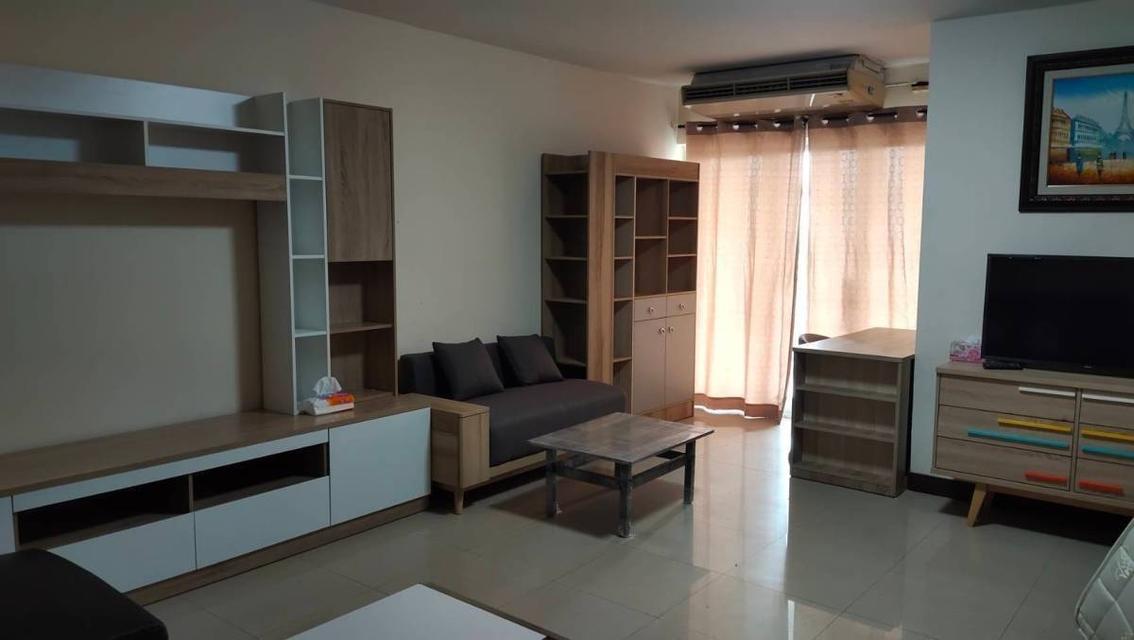 SV city for rent  Tower 8  floor 3th  75 sqms. 2 bedroom 1​ bathroom​ 1​ kitchen  Big​ balcony  river​ view Fully furnished.  Rent 15,500 baht 7