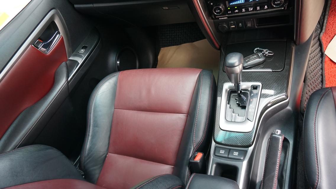 Toyota fortuner TRD Sportivo 2016 รูปที่ 13