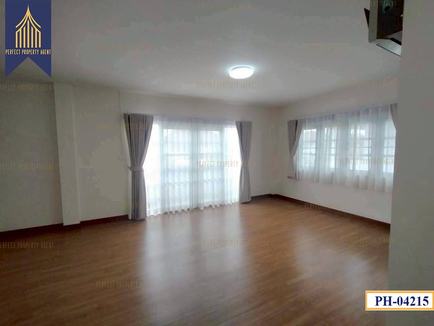 ขายบ้านเดี่ยว 2 ชั้น รีโนเวท พร้อมอยู่ ฟลอร่าวิลล์ สุวินทวงศ์38 หนองจอก กรุงเทพมหานคร 18