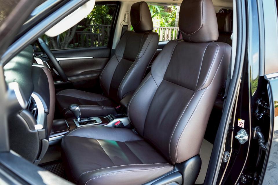 รหัสรถ CBL3595 TOYOTA FORTUNER 2.4 V AT 2017 11