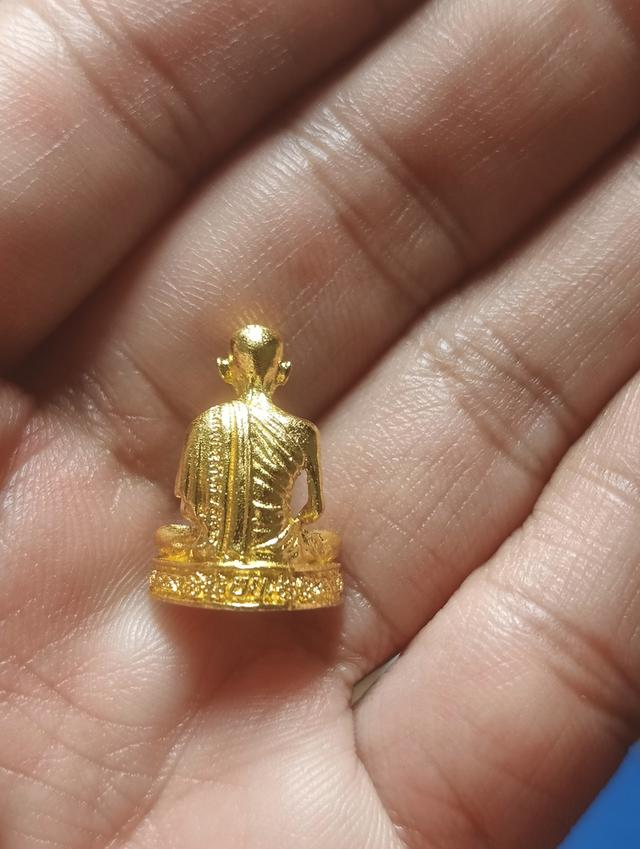 รูปหล่อหลวงพ่อเกษมรุ่น อย 2