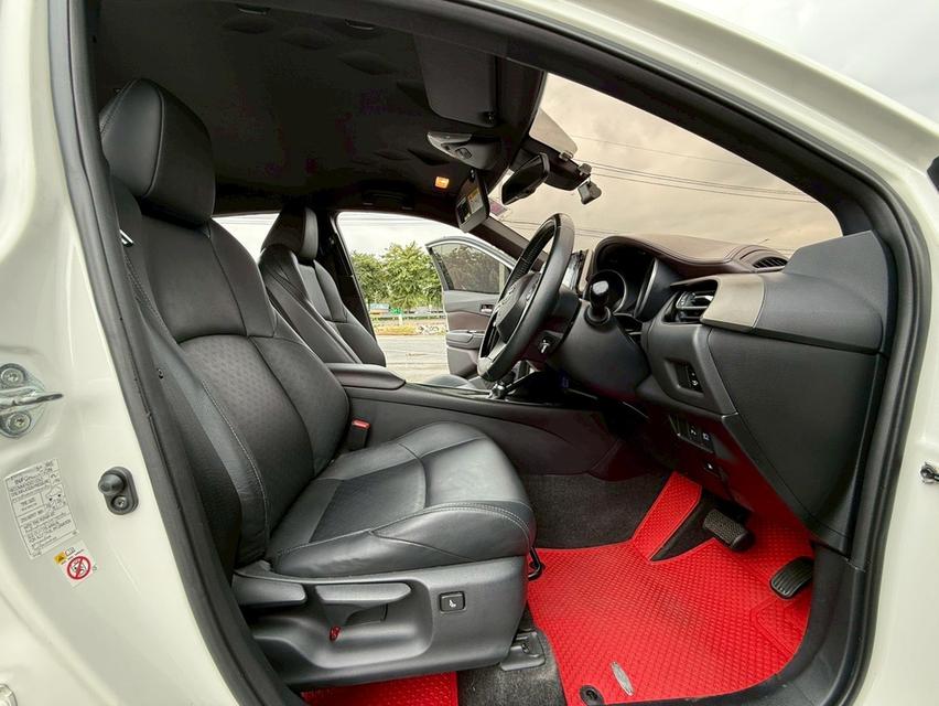 TOYOTA C-HR HV HI TOP 10