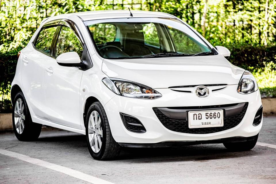 Mazda2 1.5 Groove Sport ปี 2010 สีขาว 