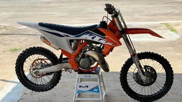 รถบ้านสวยๆ  KTM SX 4