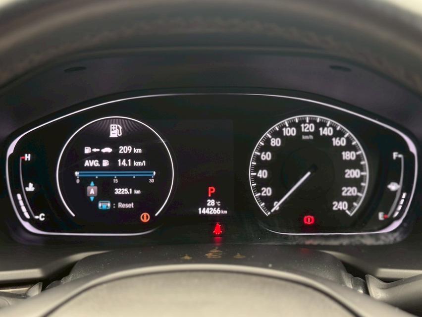 HONDA ACCORD G10   Sedan 4dr TURBO EL CVT FWD  1.5iTC Y19 สีขาว ออโต้  16