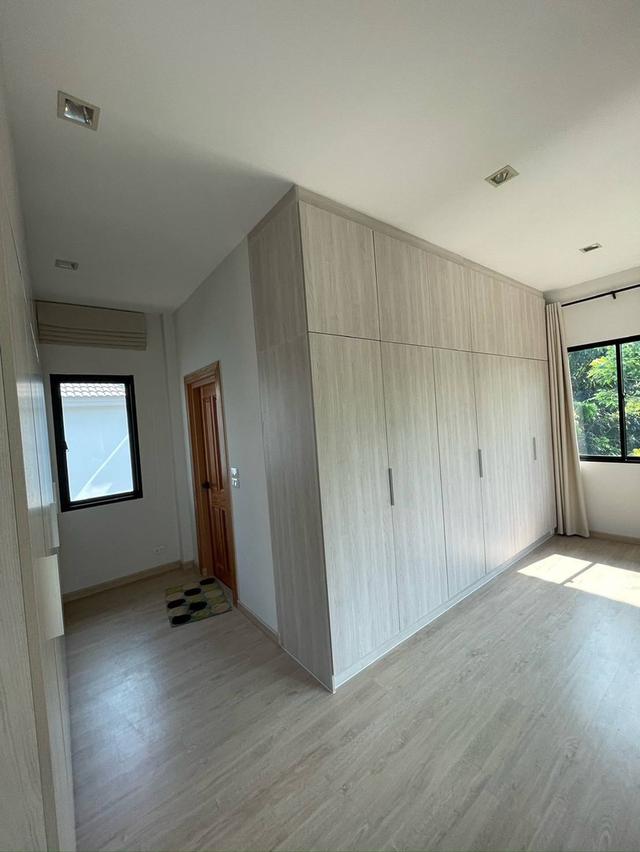 บ้านหรูแปลงมุมสวนส่วนตัว ให้เช่ารามอินทรา เลขมงคล 999 ทิศใต้ 4 นอน 5 น้่ำ 85,000 เท่านั้น (รับต่างชาติ)  ลัดดารมย์ วงแหวนรามอินทรา 12