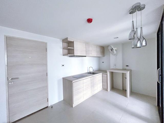 ม.รังสิต 2กม. 42ตร.ม. ห้องขนาดใหญ่ ให้เช่าคอนโด เดอะ จีโอ การ์ดิน หลักหก 1นอน 1น้ำ โรบินสัน ศรีสมาน 2.3กม. 5