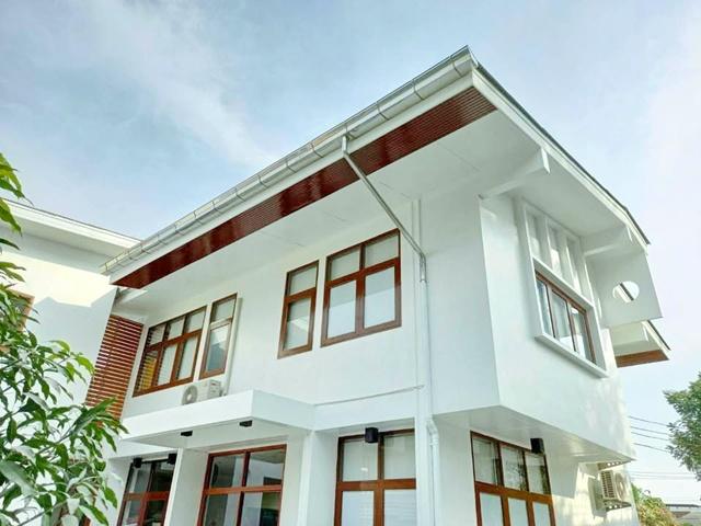 แอร์ 8 เครื่อง 6 นอน MRT บางซื่อ 2 กม.ให้เช่าบ้านเดี่ยว 2 ชั้น ใหญ่ 100 ตร.วา. 300 ตร.ม. ประชาชื่น ม.เซ็นจอห์น 2.2 กม. 7 2