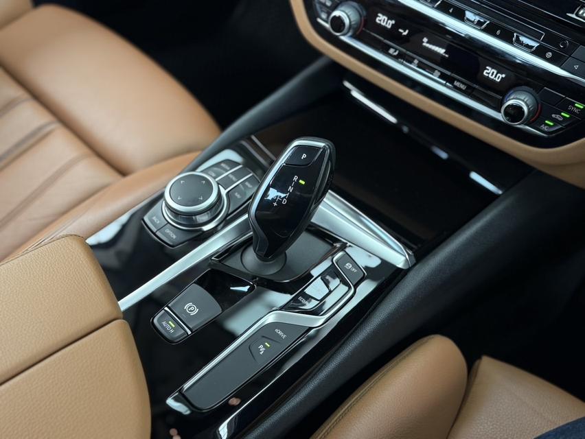 รหัสรถ WRT4764 2019 BMW SERIES 5, 530e 2.0 ELITE รูปที่ 13