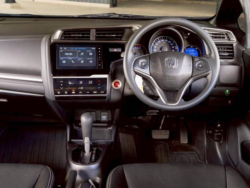 Honda Jazz 1.5RS ปีจด 2019 เข้าศูนย์ทุกระยะ 12
