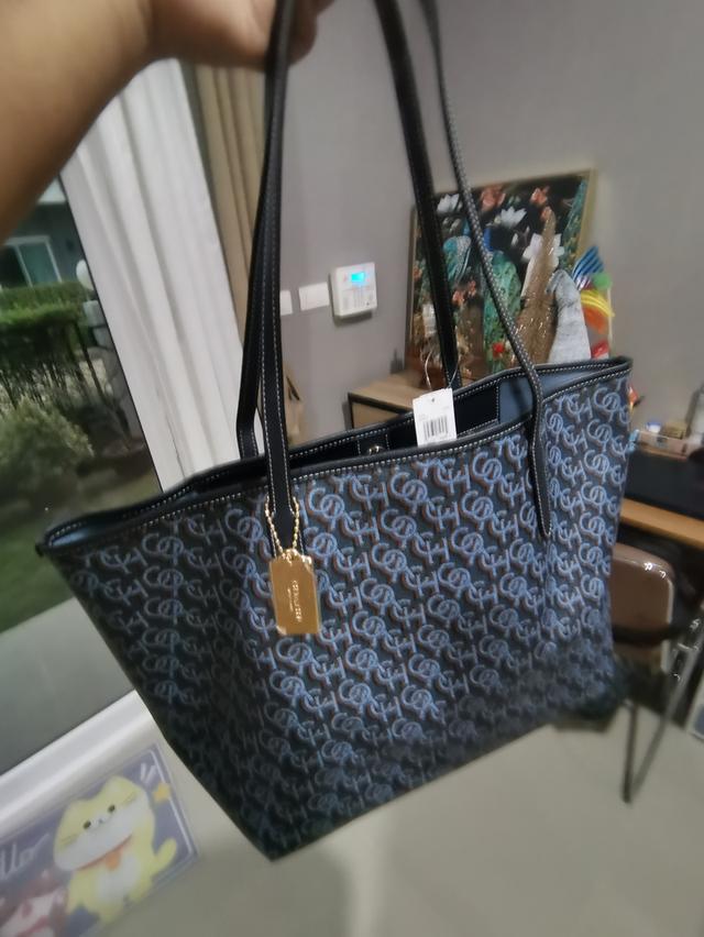 Coach Shopping bag