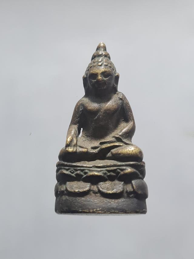 พระกริ่งเก่า เนื้อสวย