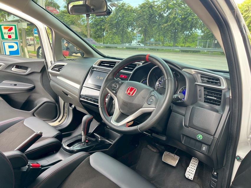 รหัสรถ AP8959 Honda Jazz 1.5 SV ปี 2015 8
