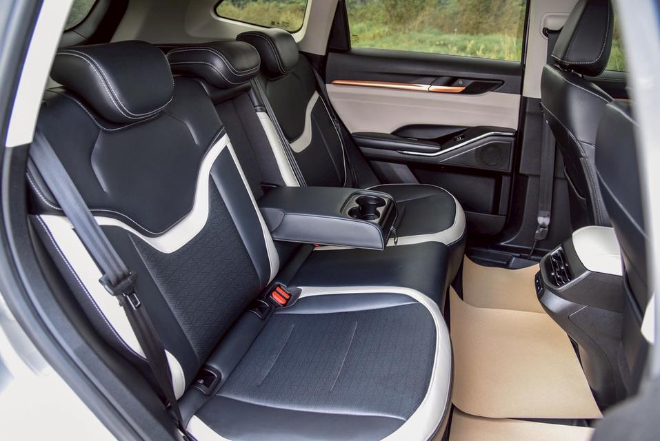 รหัสรถ TPV7313 GWM Haval H6 1.5 HEV Ultra AT 2022 8