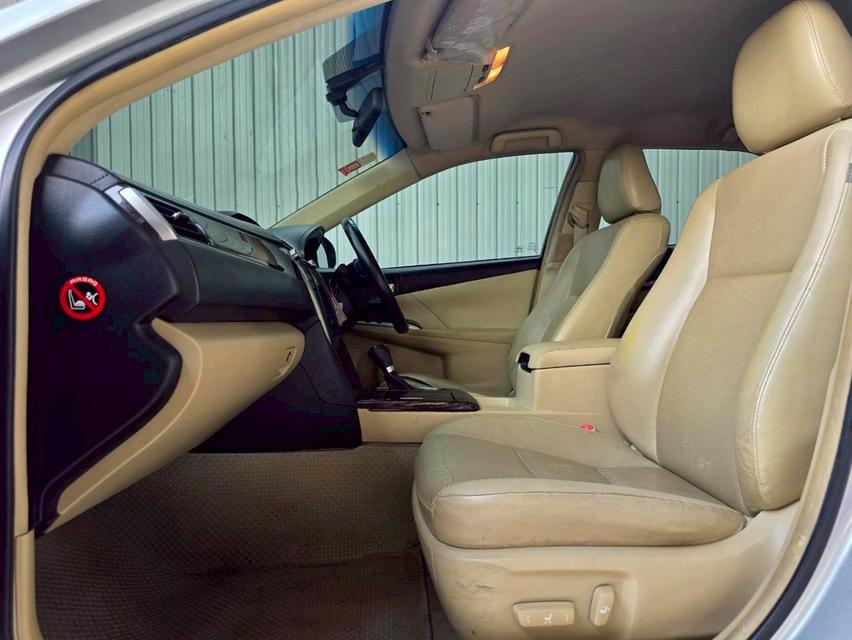Toyota Camry 2.0G ปี17 รูปที่ 13