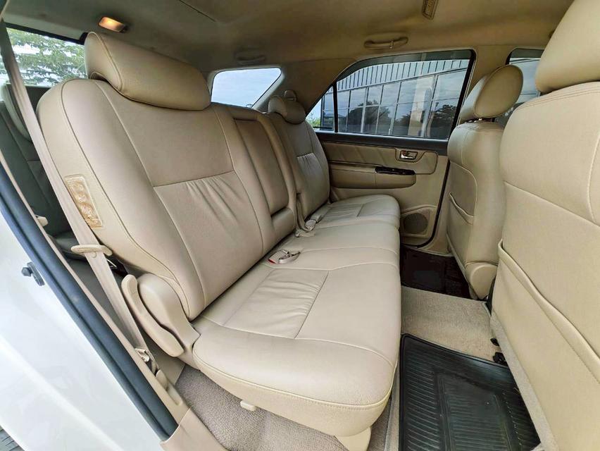 ขาย TOYOTA FORTUNER 3.0 V 4WD ปี 2012 9