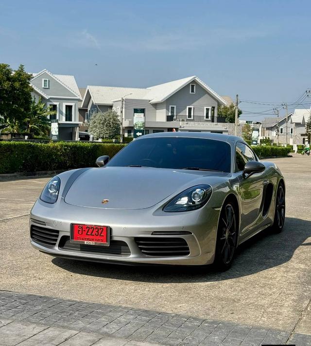 Porsche Cayman T 2021