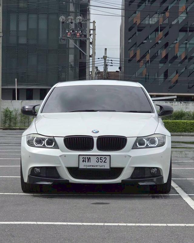 BMW 320D M Sport ดีเซล (E90) ปี 2010 LCI สีขาว 2