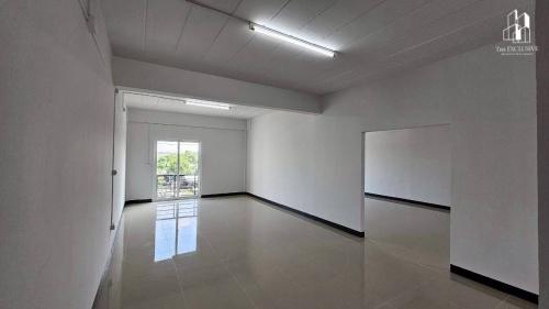 ขายอาคารพาณิชย์ หมู่บ้าน ลภาวัน 22 บางใหญ่ ราคาต่ำกว่าประเมิน เครดิตดีมีเงินเหลือ พร้อมเปิดกิจการหรือร้านอาหาร 11