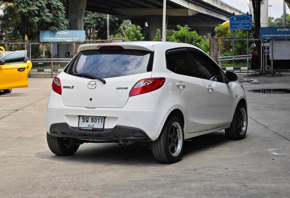 Mazda2 1.5 auto Sport Groove Hatchback ปี 2012  4