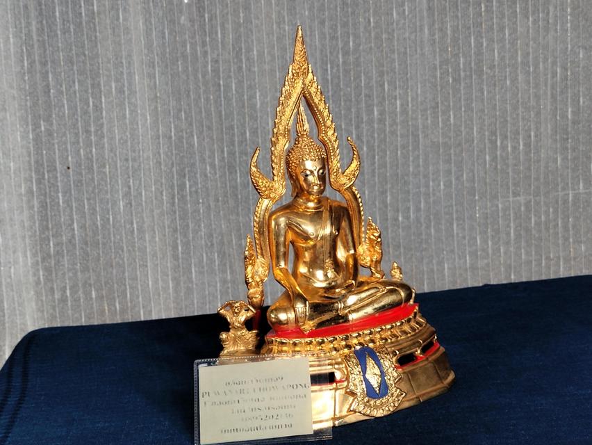 พระบูชาพระพุทธชินราช วัดพระศรีรัตนมหาธาตุ พิษณุโลก 5นิ้ว 2ถอด เนื้อทองเหลืองกะไหล่ทอง 2