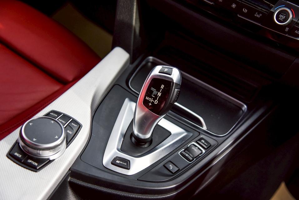 รหัสรถ CBL8930 BMW 330e M Sport LCI F30 AT 2019 20