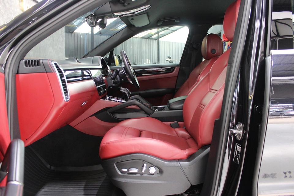 รหัสรถ JRS9431 เข้าใหม่กับ Porsche Cayenne E Hybrid 2019  13