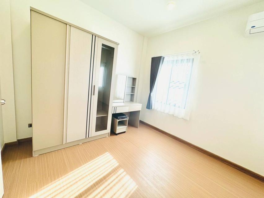 🏡 ทาวน์โฮมโมเดิร์น 2 ชั้น [3 นอน 3 น้ำ] ประตูรีโมท ใกล้นานาชาติ Unity Concord & สนามบิน Modern 2-Storey Townhome for Rent [3 Beds 3 Baths] 6