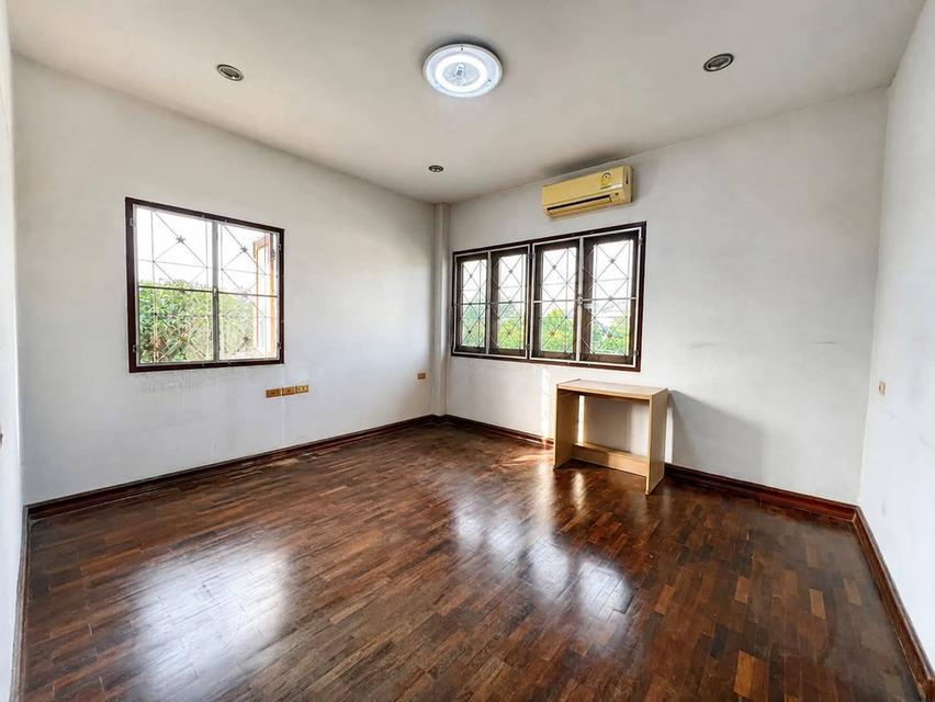 ขายบ้านเดี่ยว  หมู่บ้านเมืองดี ทวีวัฒนา–ศาลาธรรมสพน์ หลังมุม แปลงใหญ่ใหญ่ 127.6 ตร.วา.   เพียง 6.89MB 10