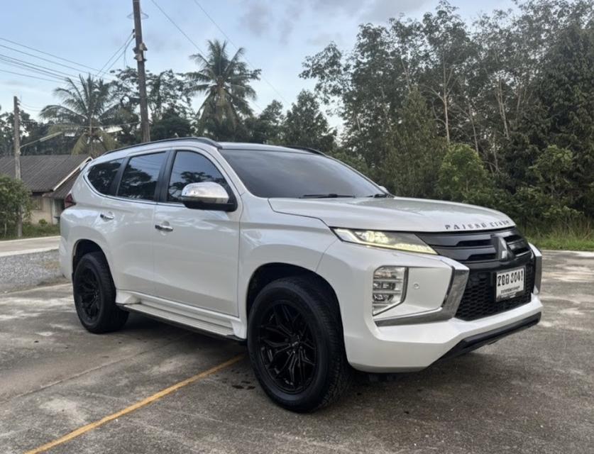 รถยนต์ ปาเจโร่ Sport ตัวท็อป ปี 2021