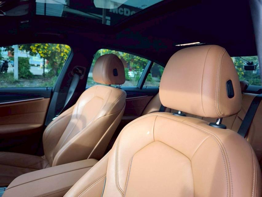 รหัสรถ KPV9393 2021 BMW 530e 2.0 LCI Msport 11